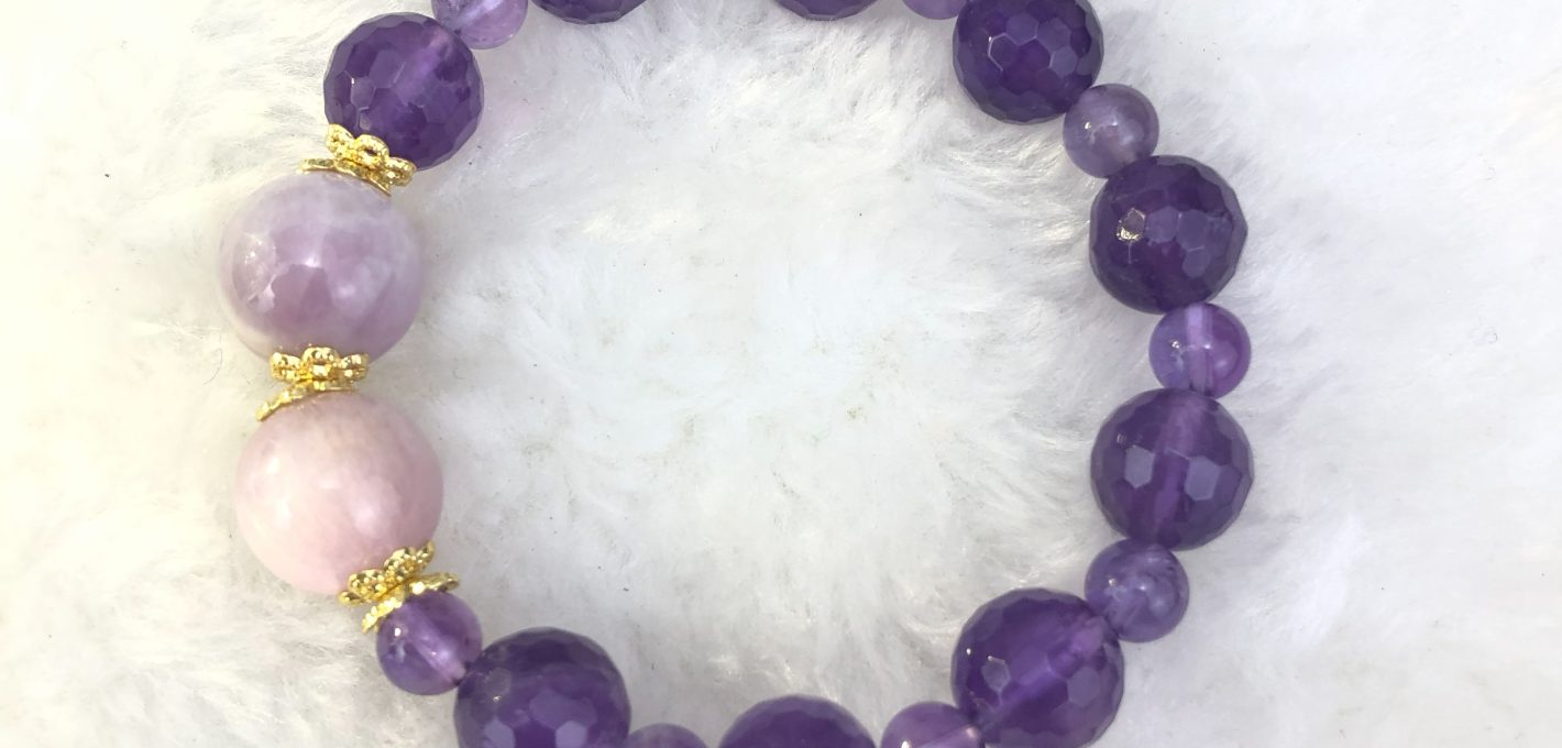 The Dream of Hibiscus: Inner Harmony and Guard sleep Kunzite Crystal Bracelet