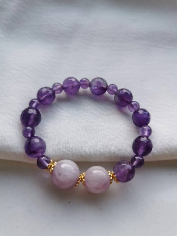 The Dream of Hibiscus: Inner Harmony and Guard sleep Kunzite Crystal Bracelet