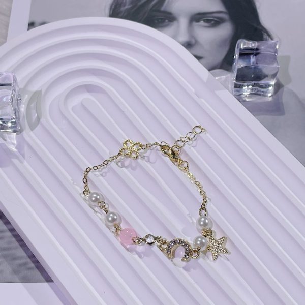 The One Being Missed: Fashionable Delicate Women's Bracelet-pink