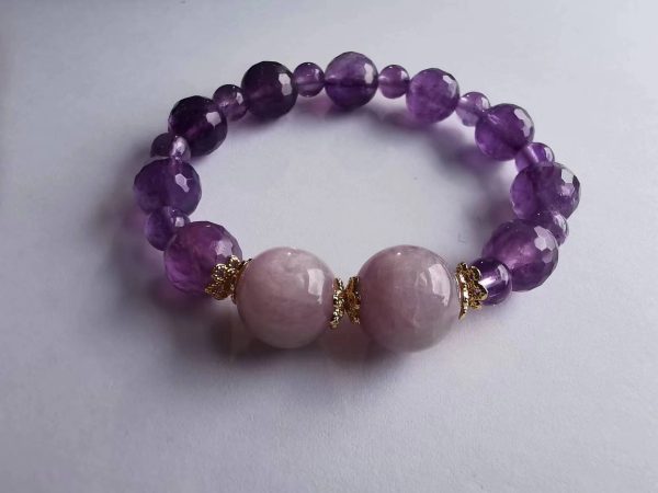 The Dream of Hibiscus: Inner Harmony and Guard sleep Kunzite Crystal Bracelet